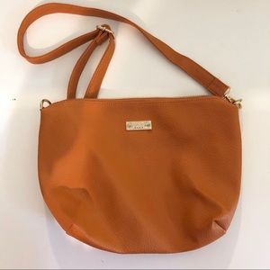 BCBG Purse Crossbody Detachable Strap Tan Gold Bag